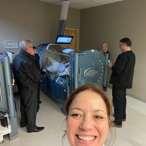installing hyperbaric oxygen therapy chambes in lenoir city clinic